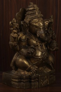 Ídolo de Ganpati en Latón - Arte Artesanal de Alta Calidad para Decoración del Hogar, para Celebraciones de Ramadán y Bodas - Product Image 2