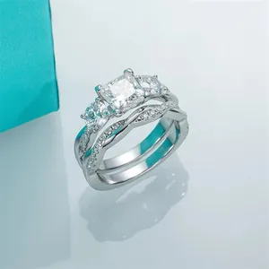 Ensemble de bagues de mariage assorties en moissanite princesse 2,50 carats, plaqué or blanc 14 carats - Product Image 4