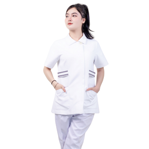 Tenues de travail pour femmes de haute qualité, en coton, pyjamas chirurgicaux, broderie, manches courtes, respirantes, écologiques, ensembles d'uniformes de spa FMF Saomai - Product Image 1