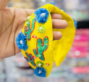 Serre-tête en tissu de luxe fait main avec cristaux américains, perles et strass pour femmes, filles et enfants - Product Image 2