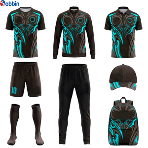 Kit de football pour hommes de qualité supérieure, uniforme de football personnalisé, maillot, short, chaussettes, survêtement pour chapeau, sac à dos, kit sublimé - Product Image 4
