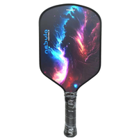 Balles de squash entièrement personnalisables OEM ODM Pro Edition, avec grip en PU premium, noyau en polymère alvéolé et face en fibre de carbone pour pickleball