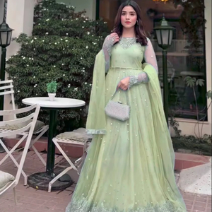 Ensemble élégant de robe lehenga en faux georgette avec dupatta et voile papillon doux pour les occasions festives et les mariages - Product Image 1