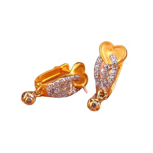 Boucles d'oreilles créoles tendance en or jaune massif 18 carats avec diamants taille brillant, bijoux ethniques à la mode pour femme, idéales pour un cadeau - Product Image 1