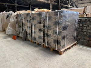 Briquettes de bois de haute qualité à 100 %, prix bas, briquettes de bois pour systèmes de chauffage industriels et domestiques à faible coût - Product Image 1