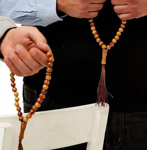 Tasbih en bois 100% naturel, de qualité supérieure, perles de prière musulmanes islamiques, à bas prix, de Muawiyah Handicraft. - Product Image 3