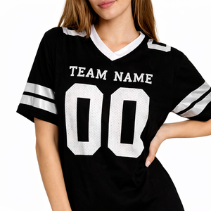 ชุดเดรสเสื้อเจอร์ซีย์อเมริกันฟุตบอลสีดำสำหรับผู้หญิง คอลเลคชั่นฤดูร้อน คอวี ทรงโอเวอร์ไซส์ ชุดยูนิฟอร์มทีม รับผลิตแบบ OEM แบรนด์ส่วนตัว จำหน่ายส่งจากสหรัฐอเมริกา - Product Image 6