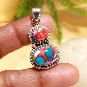 Pendentif en turquoise d'huître épineuse rose naturelle, charme en pierre rose en argent sterling 925, fait main, vintage, unisexe, cadeau d'anniversaire - Product Image 1