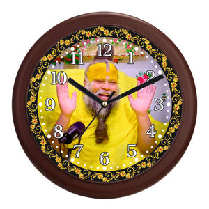 Horloge murale personnalisée Premanand Ji Maharaj - Décoration intérieure spirituelle de luxe pour la fête des mères et la remise des diplômes - Product Image 1