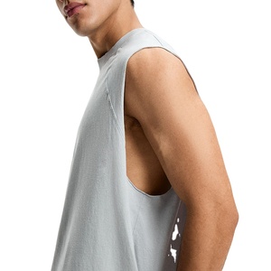 เสื้อกล้ามคอกลมสีฟ้าอ่อนสำหรับผู้ชาย ผ้าถักสีพื้น สวมใส่สบายๆ - Product Image 2