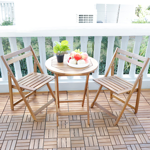 Fournisseur de meubles d'extérieur au Vietnam, table ronde en bois conçue pour une utilisation en intérieur et en extérieur, dotée d'une construction solide - Product Image 1