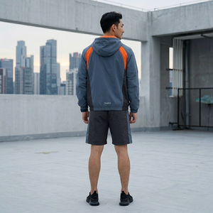 Ensemble survêtement imperméable coupe-vent avec short |   Ensemble short et sweat à capuche léger en nylon personnalisé pour l'été - Product Image 3