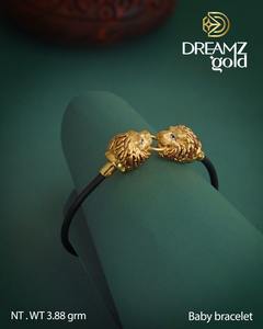 Pulsera de Oro Sólido de 22K para Bebé con Diseño Artesanal de Cabeza de León Doble en Cordón Negro Resistente para Niños y Bebés - Product Image 3