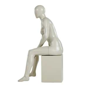 Mannequin féminin sans visage de bonne qualité, assis sur une chaise, mannequin féminin en position assise, corps entier, pour la présentation de vêtements - Product Image 5