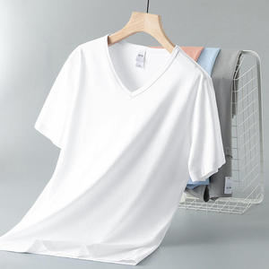 เสื้อยืดผู้ชายผ้าฝ้าย 100% คุณภาพสูง ทรงปกติ น้ำหนักมาก สีพื้น พิมพ์ลายการ์ตูนโลโก้ด้านหน้า ระบายอากาศได้ดี - Product Image 3
