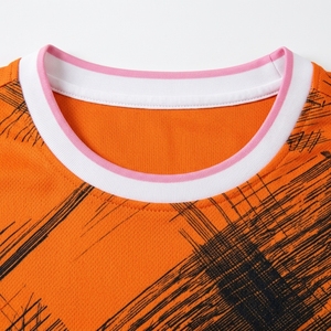 Maillot de football personnalisé avec transfert thermique et short assorti, en polyester respirant, tenue d'équipe, fabrication OEM, toutes saisons - Product Image 3