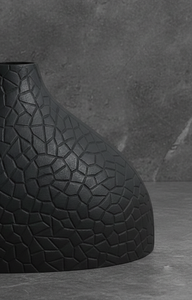 Vase à fleurs en aluminium noir mat texturé nordique, motif géométrique 3D, pot à fleurs abstrait en forme de dôme pour la décoration de la maison et des hôtels - Product Image 4