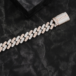 Magnifiques bracelets cubains modernes et élégants en moissanite ronde de 18 mm, en vente depuis l'Inde, personnalisables - Product Image 4