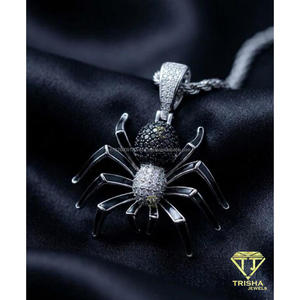 Pendentif Hip Hop de Luxe en Argent Sterling 925 avec Diamant Moissanite et Design Créature Givrée Noir et Blanc - Product Image 3