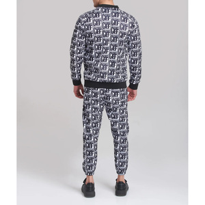 Ensemble de survêtement quotidien doux, chaud et confortable en mélange de coton, parfait pour les tenues décontractées et streetwear. - Product Image 4