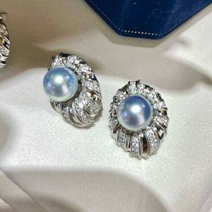 Boucles d'oreilles en perles naturelles 18K de style rétro français pour femmes, luxe léger, couleur grise, design compact et simple - Product Image 3