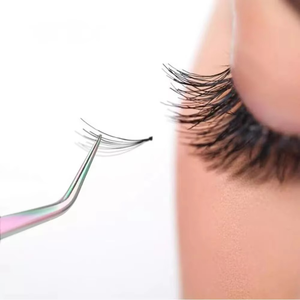 Pince à cils personnalisée avec logo, motif antidérapant, en acier inoxydable, pointe en fibre, pour extensions de cils volume, qualité professionnelle pour salon - Product Image 5