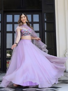 ชุดเดรสทรงเอไลน์ผ้าซาตินปักลายดอกไม้สีม่วงเอวทรงเอ็มไพร์พร้อมผ้าคลุมไหล่สำหรับงานแต่งงานและงานปาร์ตี้สำหรับผู้หญิง - Product Image 5