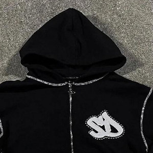 Sweat à capuche zippé pour homme en molleton bouclette, coupe régulière, grammage lourd, style streetwear, avec broderie personnalisée, strass et cristaux de luxe, 100% - Product Image 5