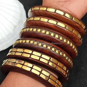 Brazaletes de Madera Natural con Detalles de Cuentas de Latón, Brazaletes Fusionados Hechos a Mano, Proveedor Mayorista de Joyería de Moda para Mujer, Accesorios de Exportación - Product Image 4