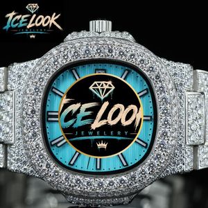 นาฬิกาข้อมือผู้ชาย ICELOOK รุ่นหรูหรา ตัวเรือนสแตนเลสสตีล ขนาด 30 มม. หน้าปัดทรงสี่เหลี่ยม แสดงเวลาแบบอนาล็อก ควอตซ์ ประดับเพชร หน้าปัดสีน้ำเงิน รุ่นลิมิเต็ดอิดิชั่น เรืองแสง พร้อมแสดงวันที่ - Product Image 3