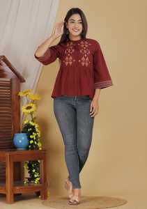 Túnica Peplum Étnica Casual de Diseñador para Mujer, Color Granate Premium, Bordada, con Corte Acampanado y Mangas Elegantes - Product Image 2