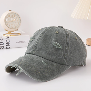 หมวกเบสบอลแบบมีรู ดีไซน์ทันสมัยสไตล์เรโทร พร้อมดีเทลขาดแบบเท่ๆ เหมาะสำหรับใส่ลำลอง สตรีทแวร์ - Product Image 2