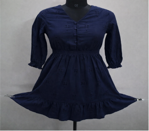 เดรสผ้าฝ้ายทรงเอไลน์สำหรับผู้หญิง แฟชั่นลำลอง รับผลิตแบบ OEM ขายส่งในราคาที่ดีที่สุด - Product Image 2