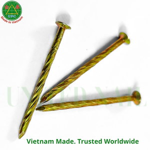 Clavos de 1-3/8 pulgadas con vástago de anillo/tornillo y diseño de cabeza a cuadros, directamente de Vietnam |   Clavos sueltos con revestimiento amarillo - Product Image 1