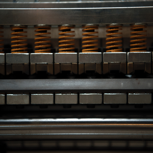 Machine de traitement du noix de cajou à 8 lames, vente en gros, Daniel Company, 220V-380V, capacité 200-250kg/h, qualité supérieure - Product Image 4