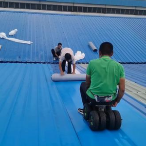 Feuille imperméable verte de HDPE 10cm x 10m épaissie pour la longévité résistante UV pour des toits en béton - Product Image 2