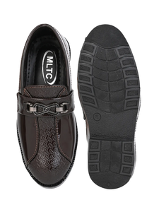 Mocassins à chaîne en cuir verni marron foncé de qualité supérieure pour garçons – Chaussures élégantes et confortables pour occasions formelles - Product Image 5
