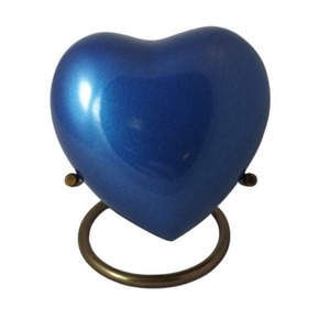Urne funéraire personnalisée en forme de cœur pour les cendres de bébé, souvenir commémoratif personnalisé avec nom et date gravés, urne en forme de cœur de couleur bleue - Product Image 4