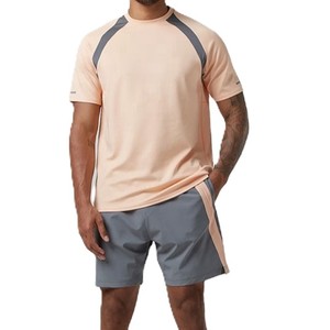 Conjunto de pantalones cortos de verano de dos piezas en color melocotón y gris para hombre, ropa deportiva, camiseta de manga corta y pantalones cortos para uso diario, de alta calidad - Product Image 1