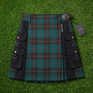 Kilt utilitaire écossais pour femme, motif tartan marron-vert sarcelle, poches cargo, bretelles à boucles réglables, style écossais, vêtements de travail personnalisés et tendance - Product Image 6