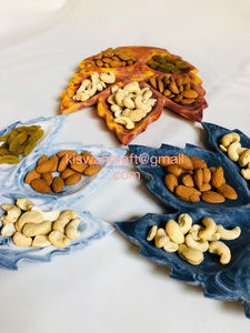 Elegante y moderna bandeja de servicio de resina de alta calidad Juego de 2 tamaño personalizado para el hogar o la cocina Bandejas de tendencia de lujo - Product Image 4