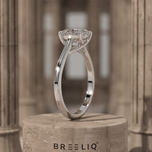 Bague de fiançailles élégante en or blanc 14 carats avec diamant ovale 2 carats, sertie de griffes minimalistes, bijou raffiné, cadeau pour elle - Product Image 2