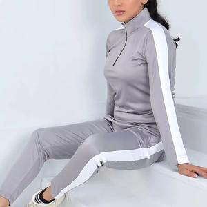 Conjuntos Deportivos Hechos en Pakistán para Mujer, Otoño-Invierno 2025, Traje Deportivo Personalizado de 2 Piezas - Product Image 1