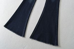 Jean long évasé vintage respirant et à séchage rapide pour femme, avec fermeture éclair, en denim uni, 2 coloris, collection été Muzamin Apparel - Product Image 6