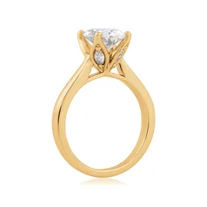 Anillo de compromiso para mujer con diamante ovalado cultivado en laboratorio, chapado en oro amarillo de 14K, 2.00ct E VS, certificado IGI, con acento marquesa - Product Image 3