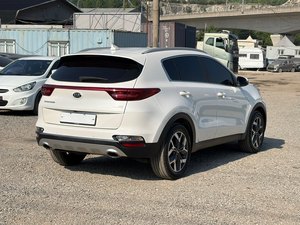 รถ SUV ปี 2019 สปอร์ตเทจ สีขาวสะอาด รถมือสอง เครื่องยนต์ดีเซล เกียร์ออโต้ พวงมาลัยซ้าย 5 ที่นั่ง สมาร์ทคีย์ ระบบช่วยเหลือความปลอดภัย - Product Image 2