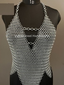 Conjunto de Vestido de Malla Metálica de Acero Inoxidable Hecho a Mano, Plateado, Estilo Armadura - Product Image 1