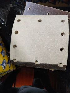 Composants de frein en fer de haute qualité Rizz International pour MARUTI SUZUKI DZIRE 2017- Quatre roues, taille standard, frein automobile - Product Image 2
