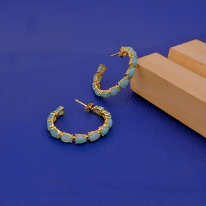 Amazonite anti-ternissement plaqué or pour femmes, boucles d'oreilles élégantes à la mode, clous à la mode, pierres précieuses faites à la main en laiton. - Product Image 4