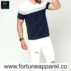 เสื้อยืดลำลองผู้ชายคุณภาพสูง OEM ผลิตจากโพลีเอสเตอร์/คอตตอน ระบายอากาศได้ดี เป็นมิตรต่อสิ่งแวดล้อม พร้อมบริการพิมพ์ลายตามสั่งและดีไซน์เรียบง่าย - Product Image 3